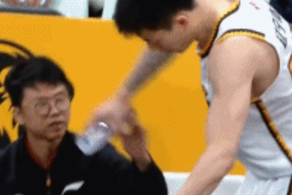 廣廈逆襲！遼寧男籃新賽季首戰(zhàn)失利遭遇慘敗